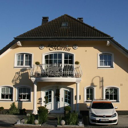 Haus Marvin Hotel Dottingen  Екстериор снимка