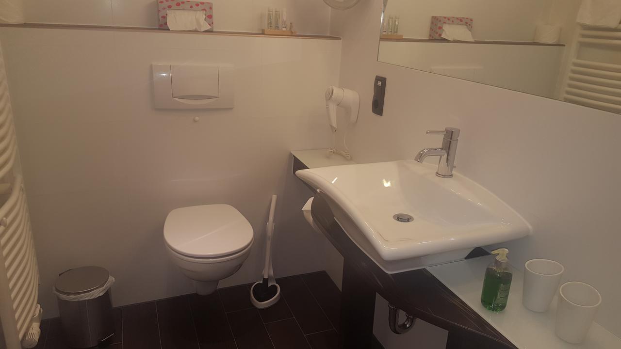 Haus Marvin Hotel Dottingen  Екстериор снимка